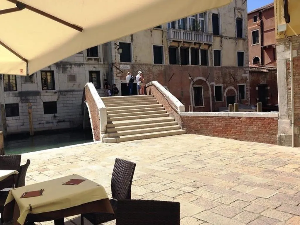 Home Lovers Apartment Venedig